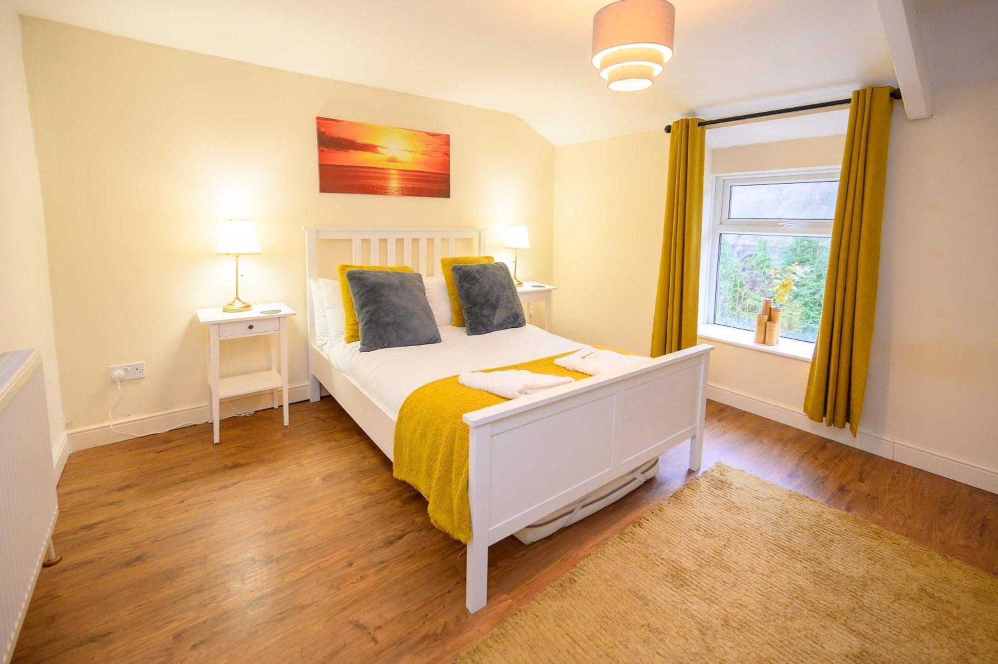 Llareggub Amazing House In Afan Forest With Breath-Taking Views By Staystaycations Port Talbot Luaran gambar