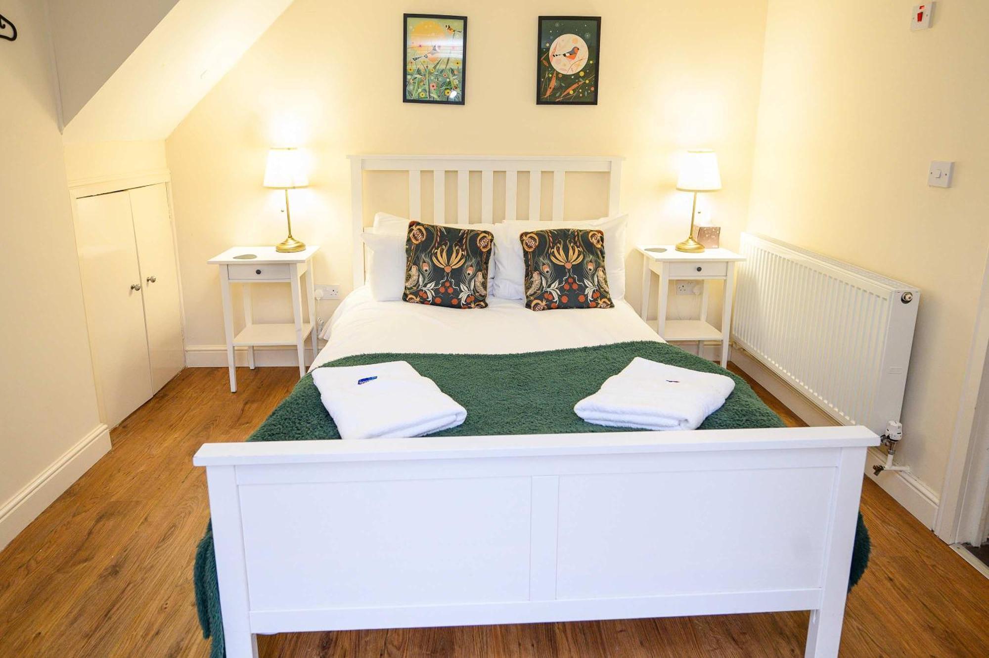 Llareggub Amazing House In Afan Forest With Breath-Taking Views By Staystaycations Port Talbot Luaran gambar