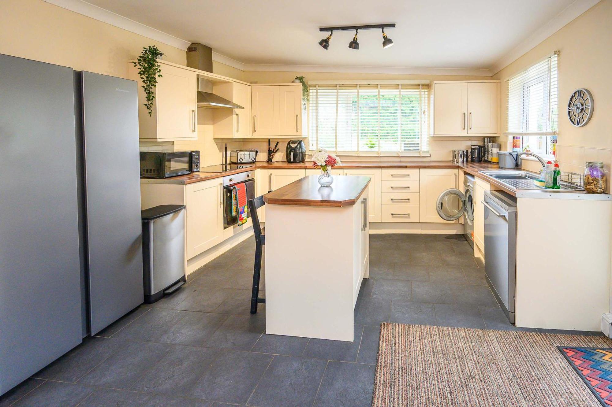 Llareggub Amazing House In Afan Forest With Breath-Taking Views By Staystaycations Port Talbot Luaran gambar